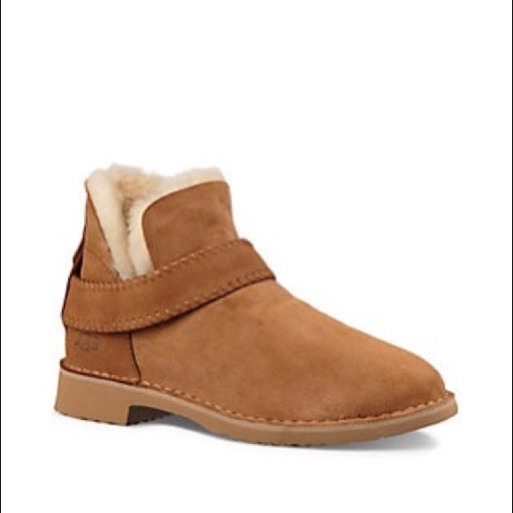 UGG Shoes - Ugg McKay Ankle Boot